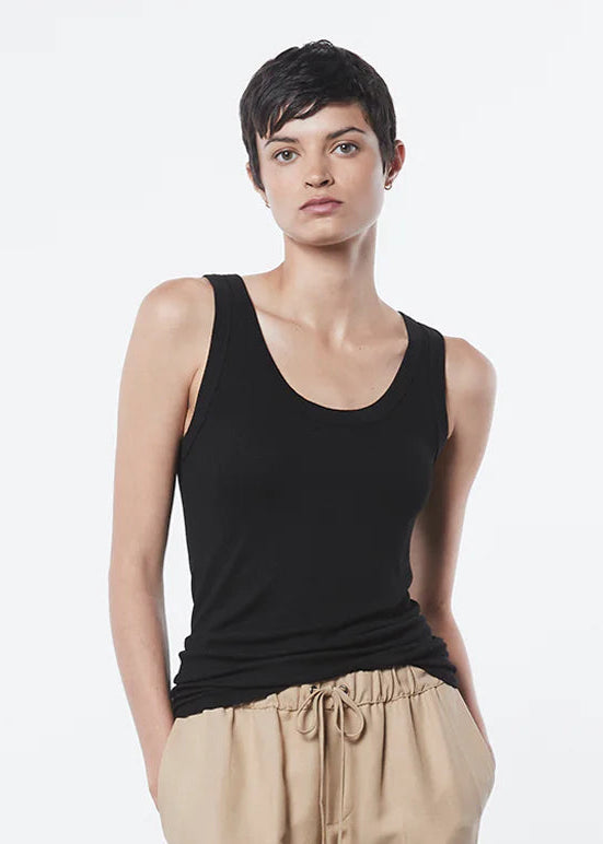 Person wearing Enza Costa Silk Rib Bold Tank in Black