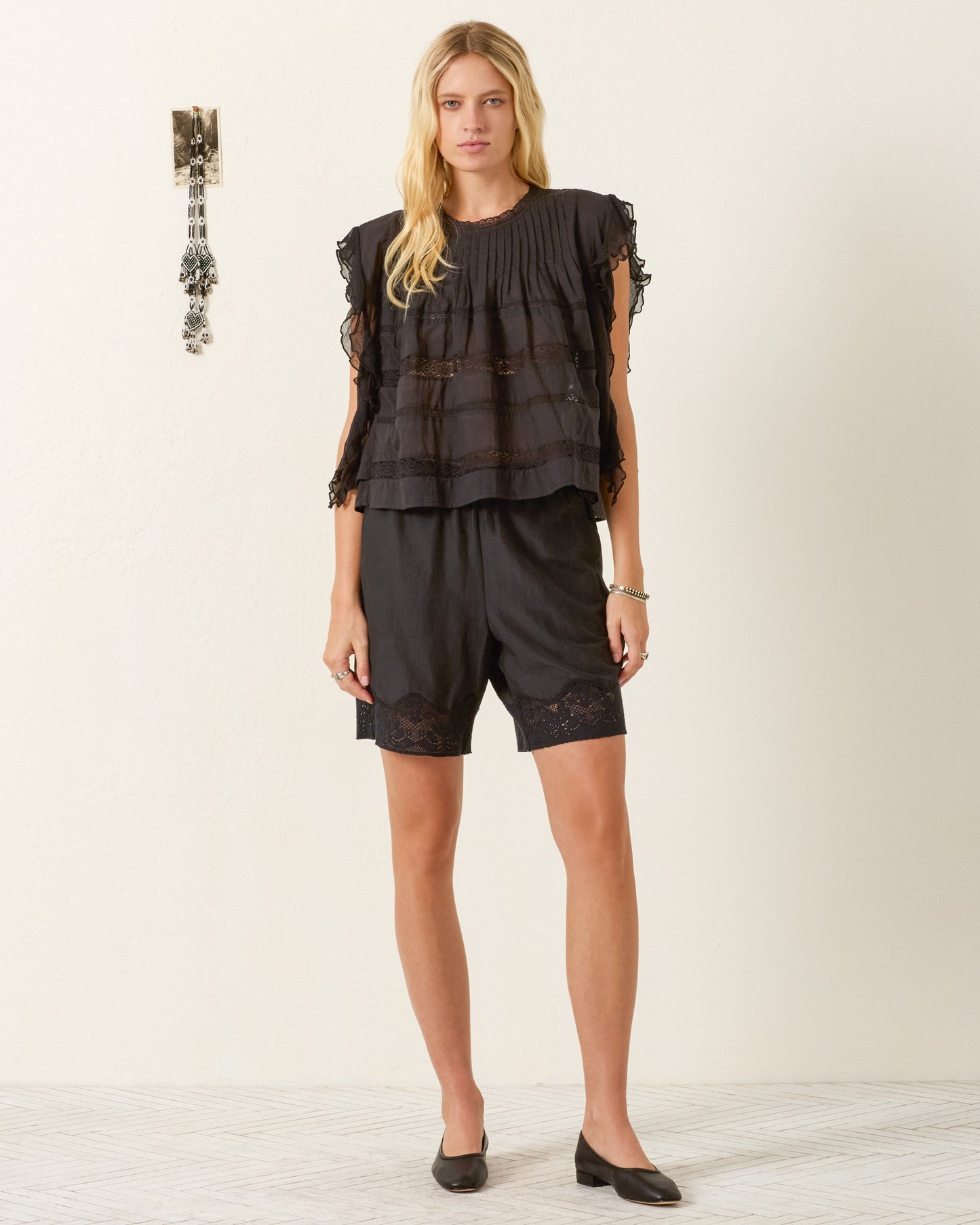 Tillie Onyx Prima Lace Short