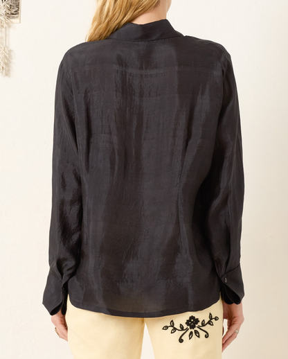 Person wearing Alix of Bohemia Dana Onyx Silk Shirt