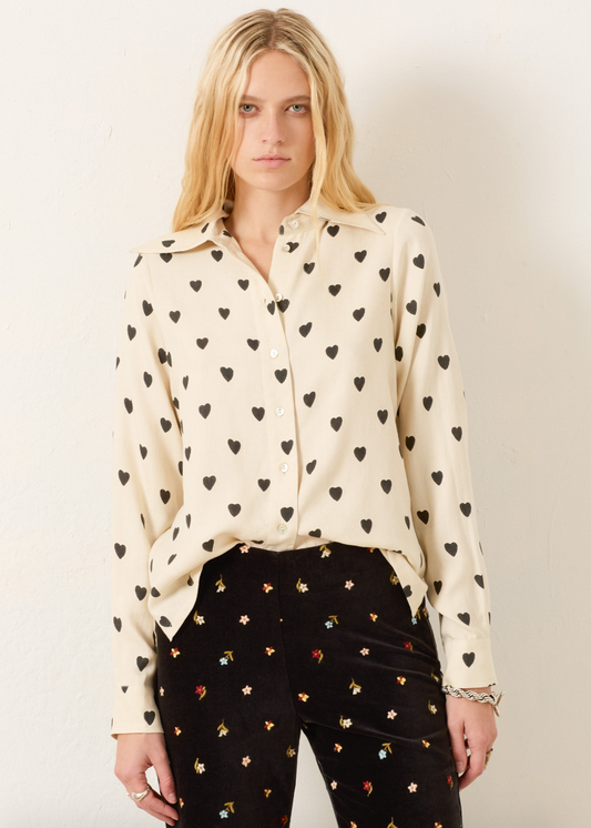 Person wearing Dolly Onyx Heart Shirt