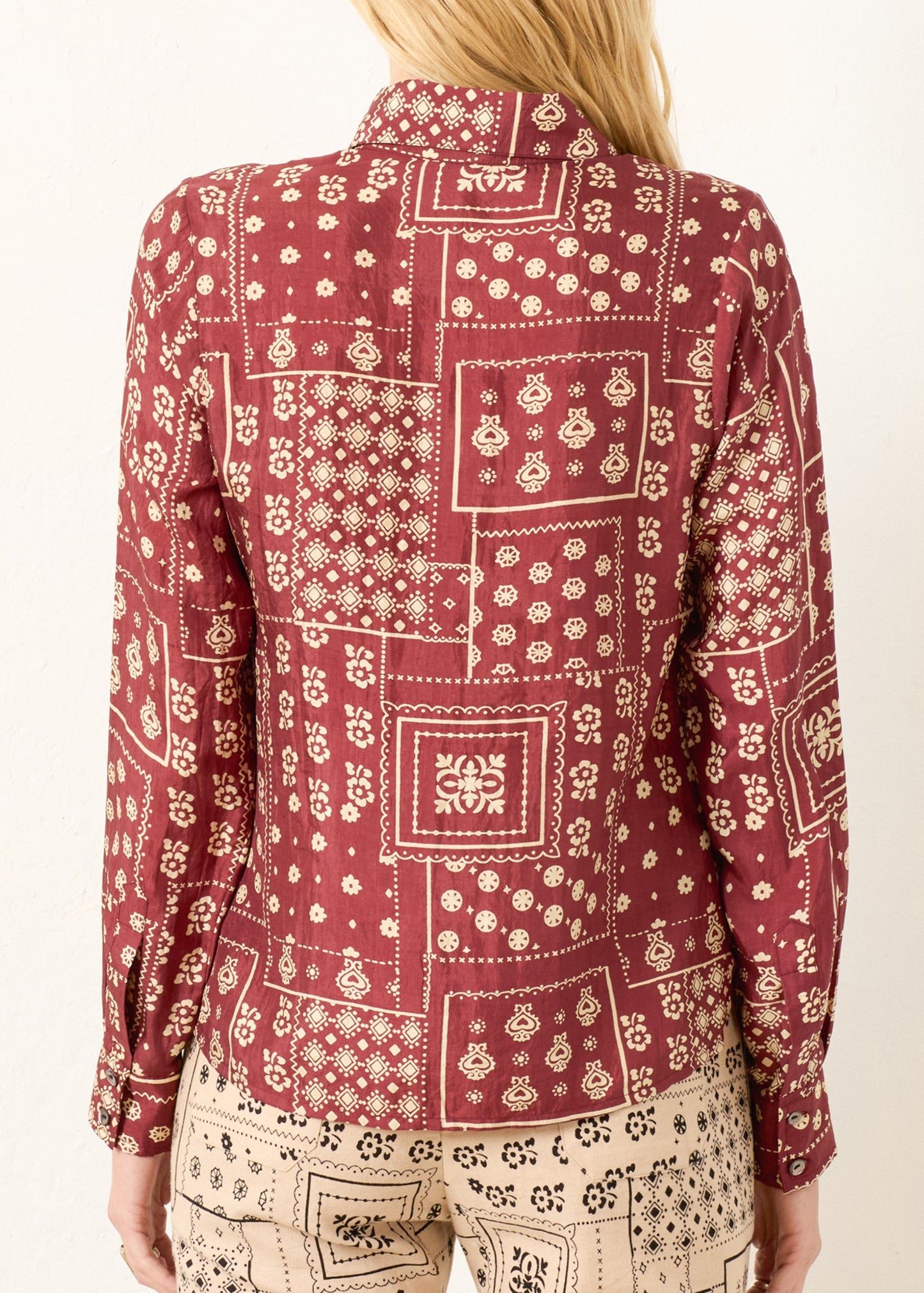 Person wearing Alix of Bohemia FW25-DOL106-Scopy Dolly Saddle Panel Bandana Silk Shirt