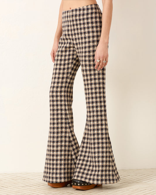 Person wearing Alix of Bohemia FW25 FarahTrailDustPants