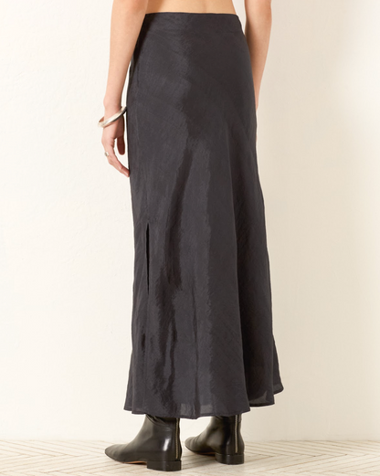 Person wearing Alix of Bohemia Lyra Onyx Silk Skirt