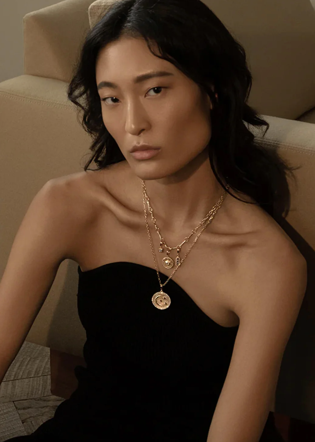 Person wearing Azlee fine jewelry 18k yellow Cosmic Pave Large Diamond Coin