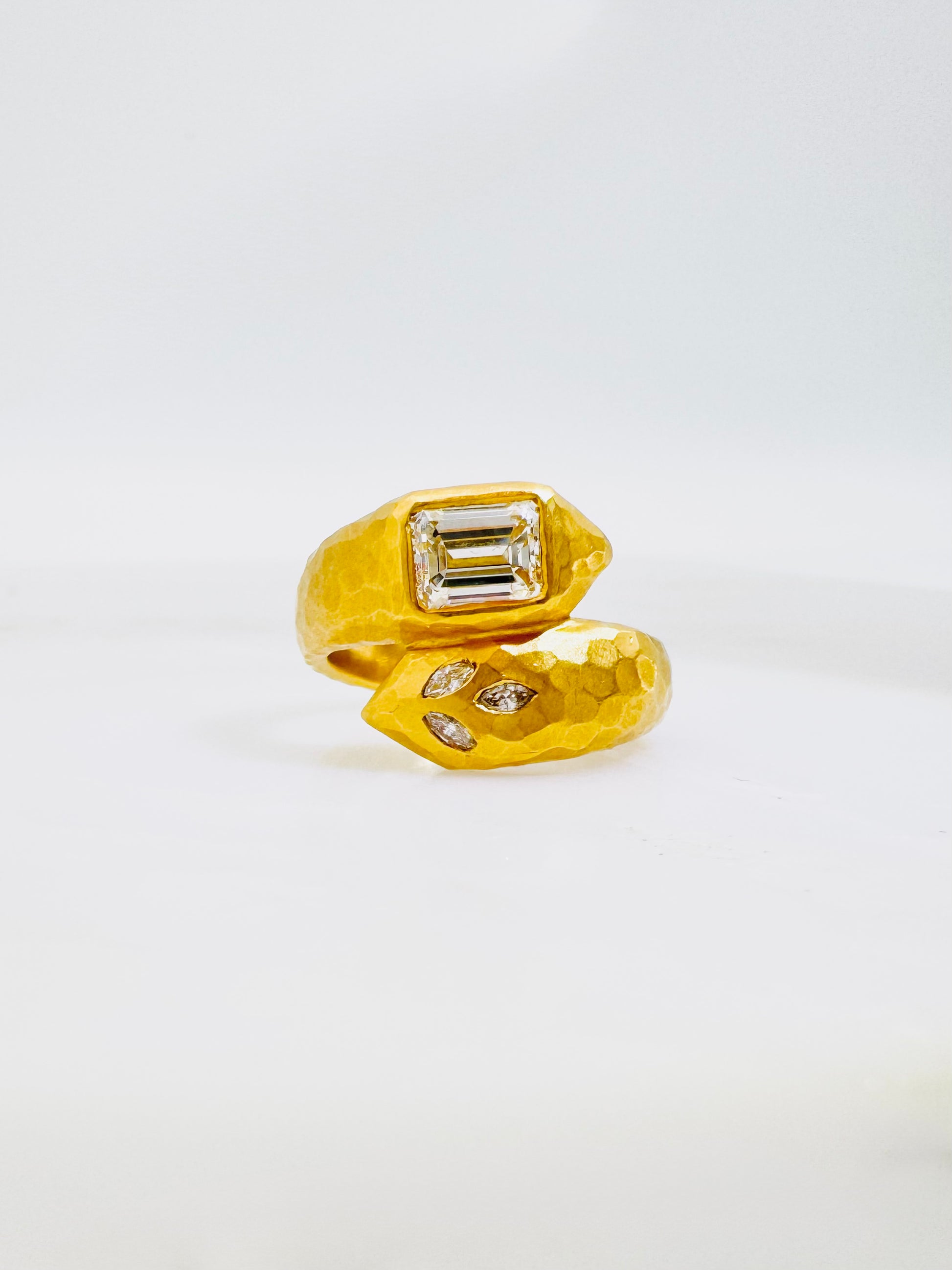 Cathy Waterman 22k yellow gold Deconstructed Garland Ring with Diamonds