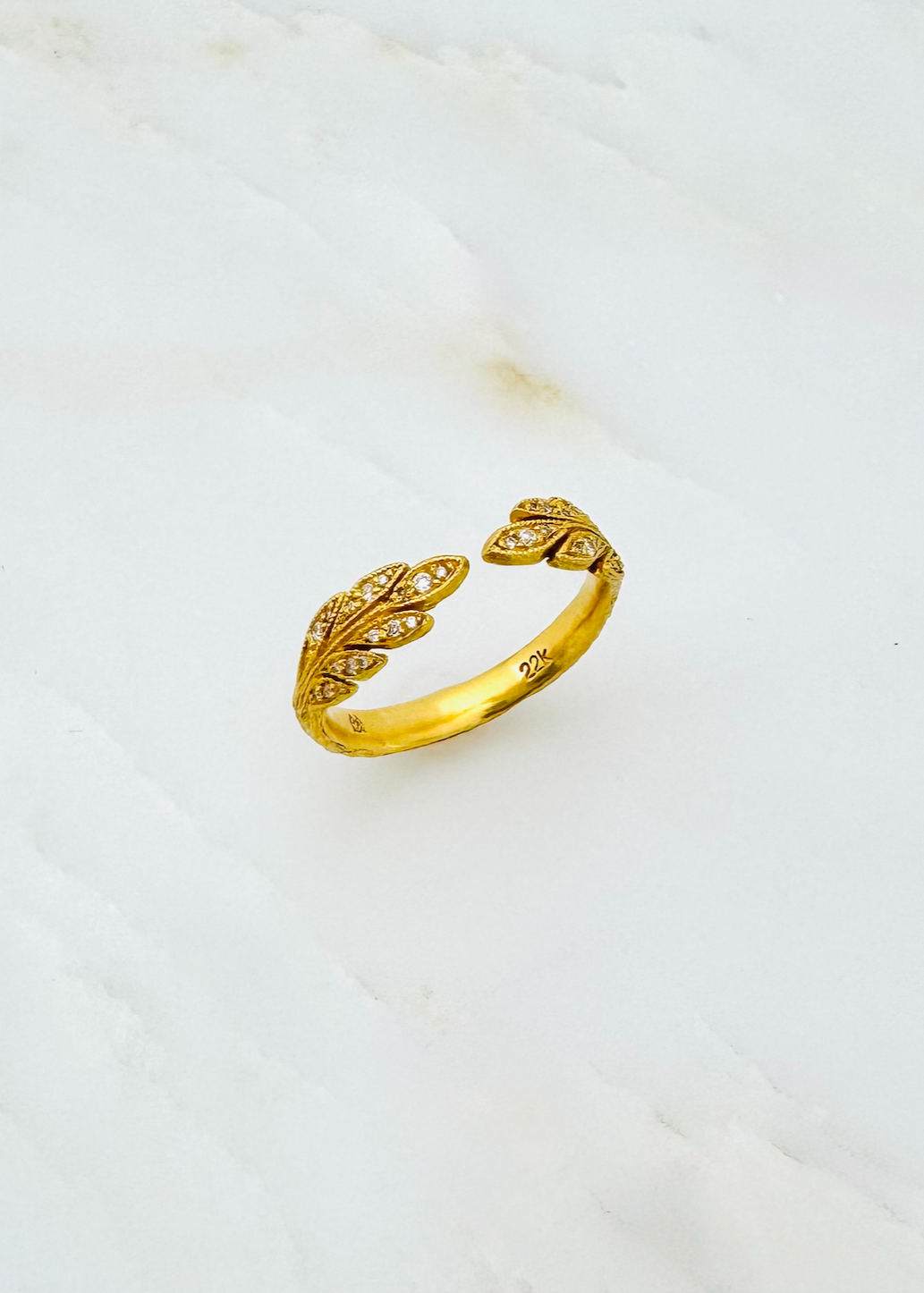 Cathy waterman fine jewelry 22k yellow gold Open Leafside Ring with Diamonds