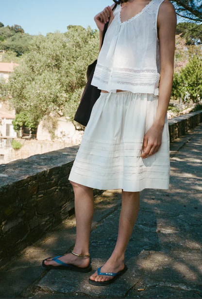 Women wearing Ciao Lucia Women's Bria Cotton Poplin Skirt in Ivory