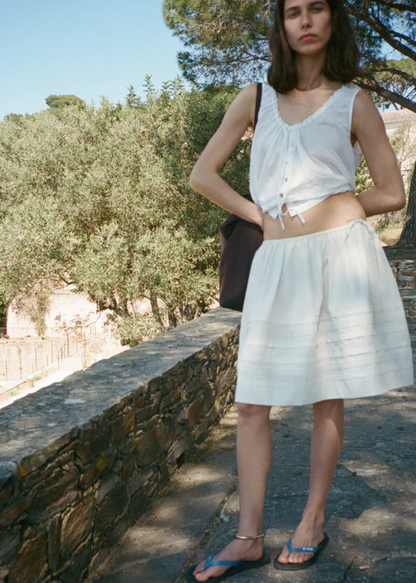 Women wearing Ciao Lucia Women's Bria Cotton Poplin Skirt in Ivory