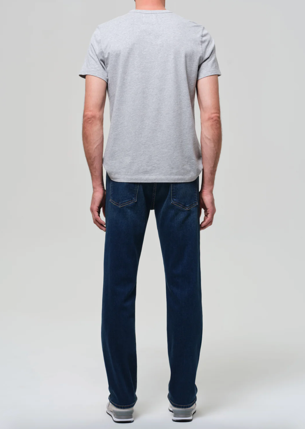 Person wearing Citizens of Humanity mens Elijah Straight Cashmere Denim in Condor