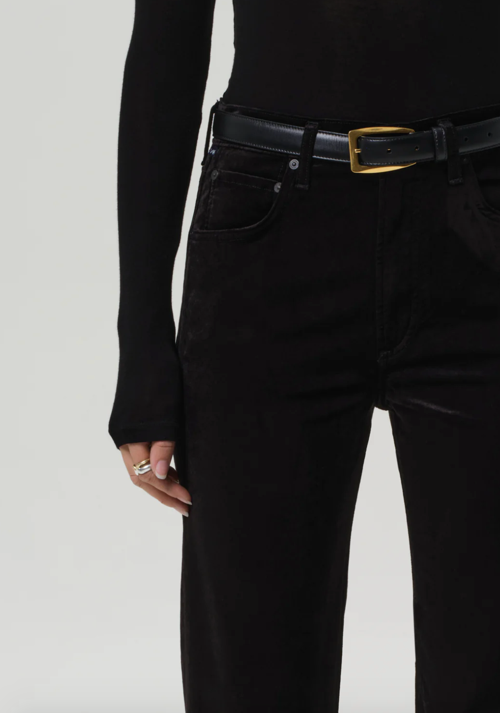 Person wearing Citizens of Humanity womens Delfina Straight Velvet In Black