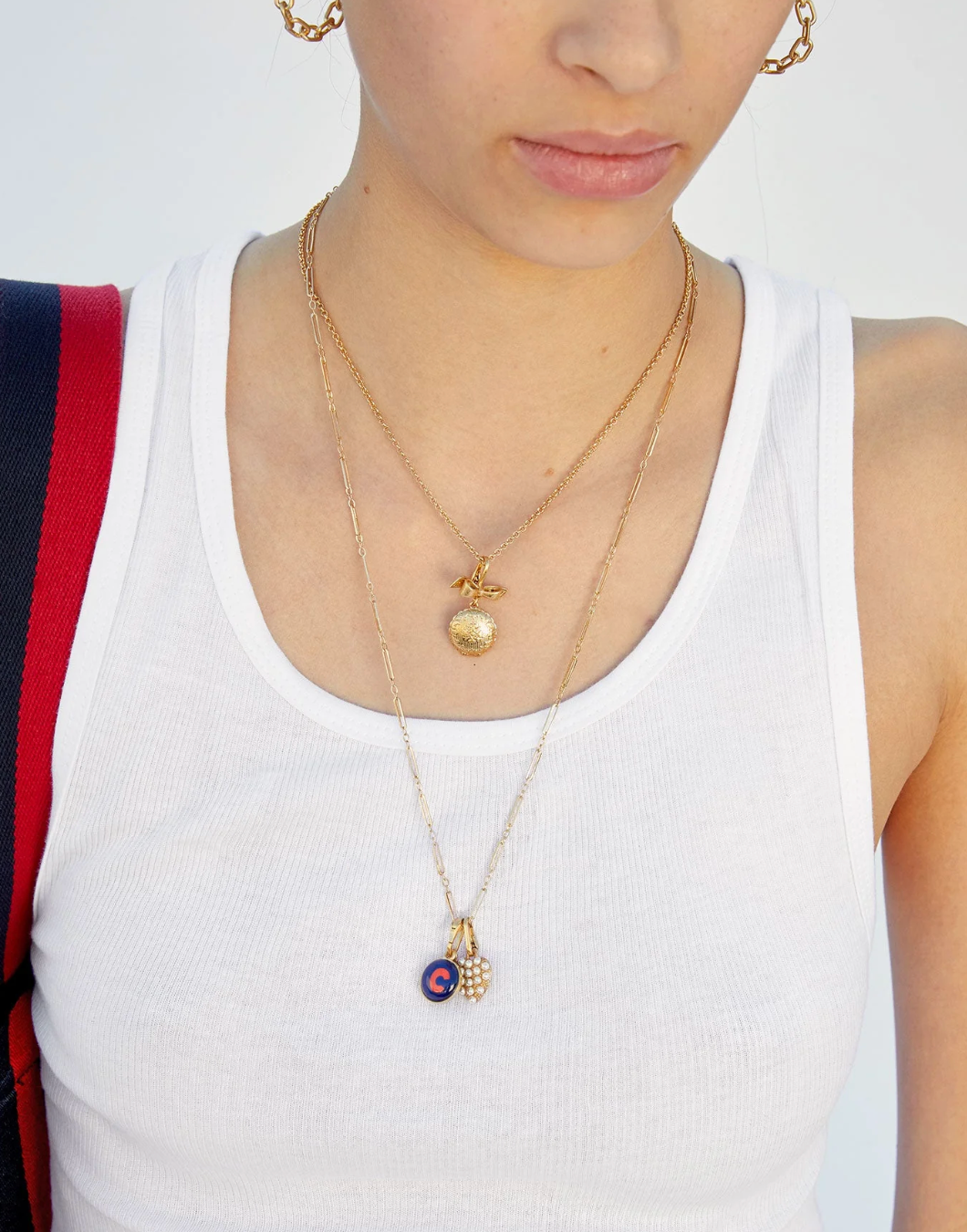 Person wearing Clare V Paperclip Chain