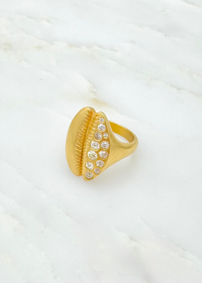 Darius fine jewelry Diamond Hasanlu Cowrie Shell Ring