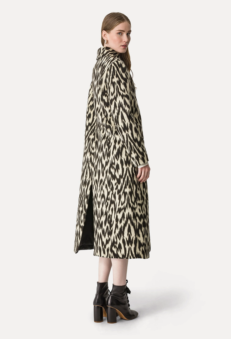 Person wearing Forte forte Moiré Wool Jacquard Coat