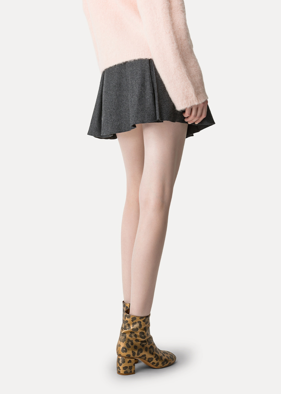 Person wearing Forte forte womens Pleated Wool Mini Skirt grey antracite