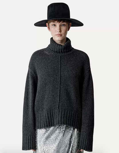 Person wearing Forte forte womens Soft Wool Turtleneck Sweater antracite gray