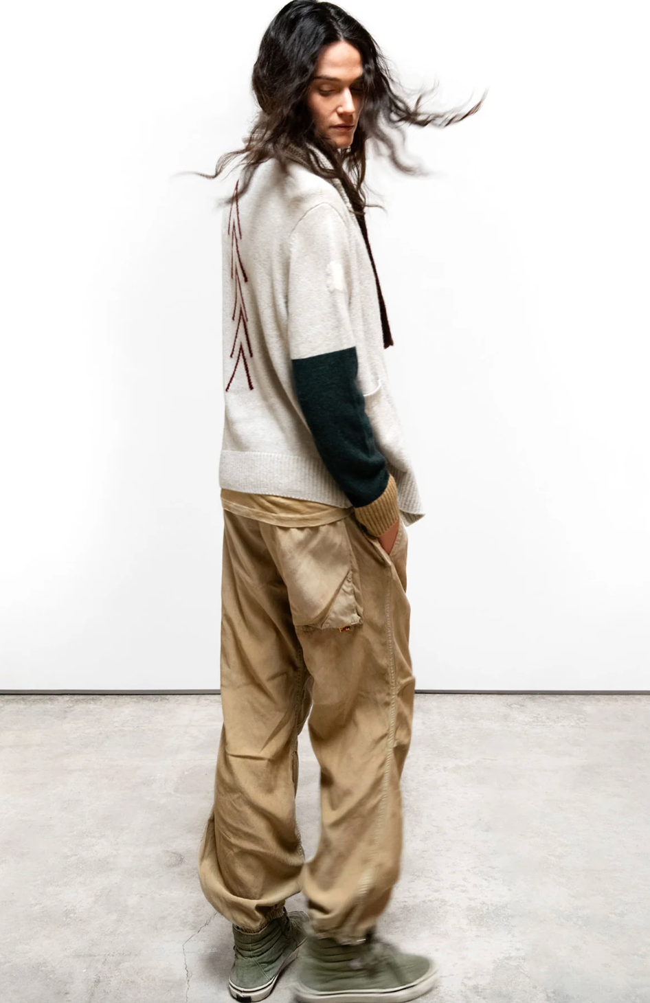 Person wearing Freecity Flap/Snap Satin Airjump Pants Golden Dirt