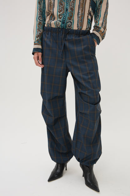 Person wearing Maria Cher Keith Etna Pants Green