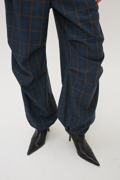 Person wearing Maria Cher Keith Etna Pants Green