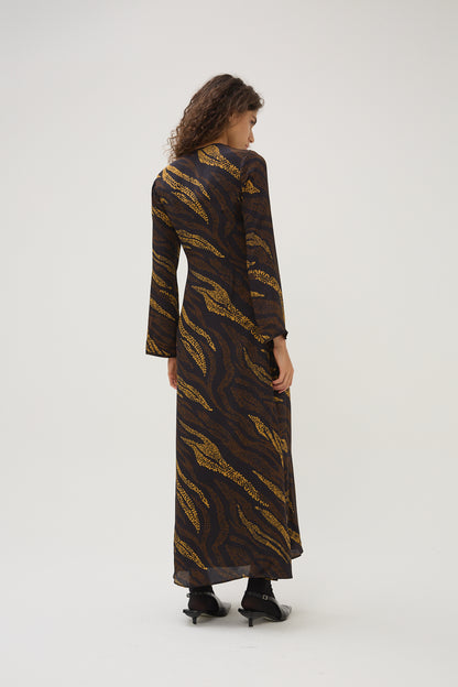 Person wearing Maria Cher The Bowie Cheryl Dress