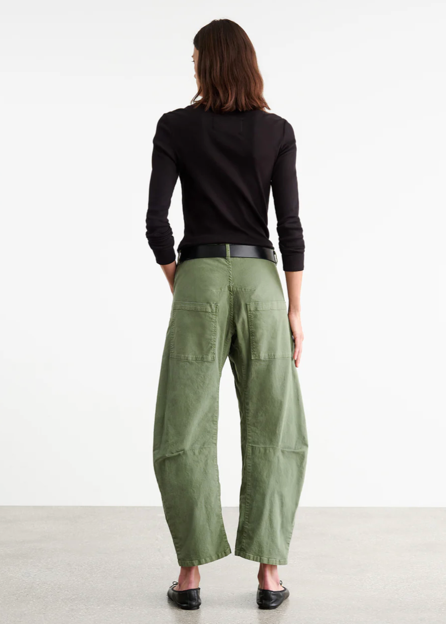 Person wearing Nili Lotan Shon Pant in Camo Green