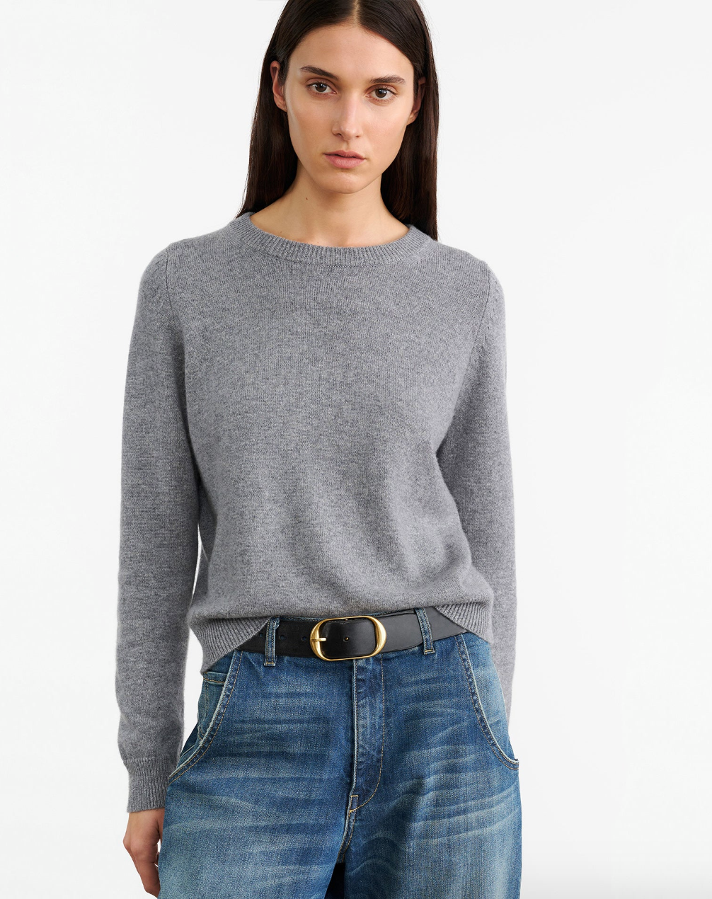 Person wearing Nora Cashmere Sweater in Medium Grey Melange