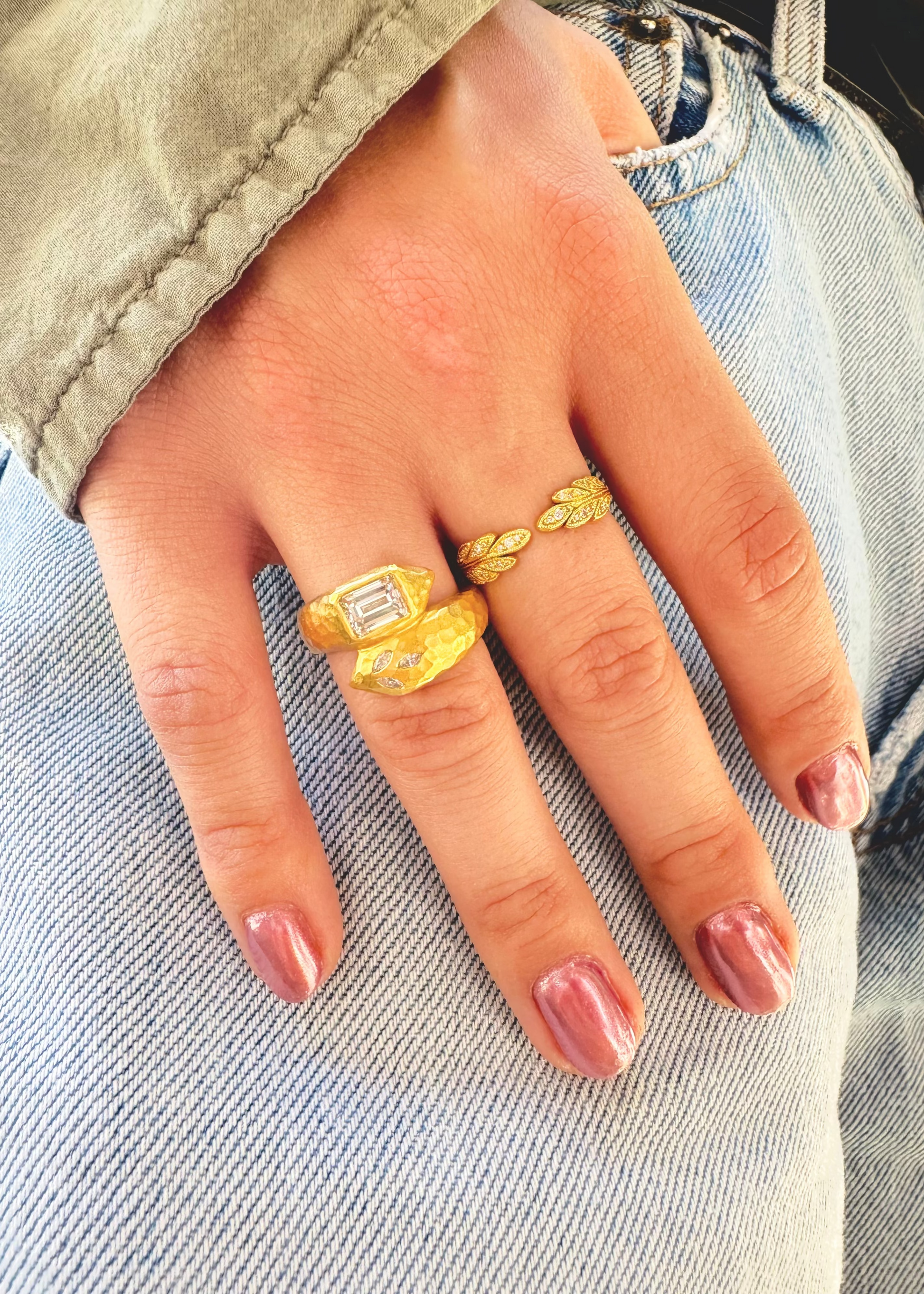 Person wearing Cathy Waterman 22k yellow gold Deconstructed Garland Ring with Diamonds