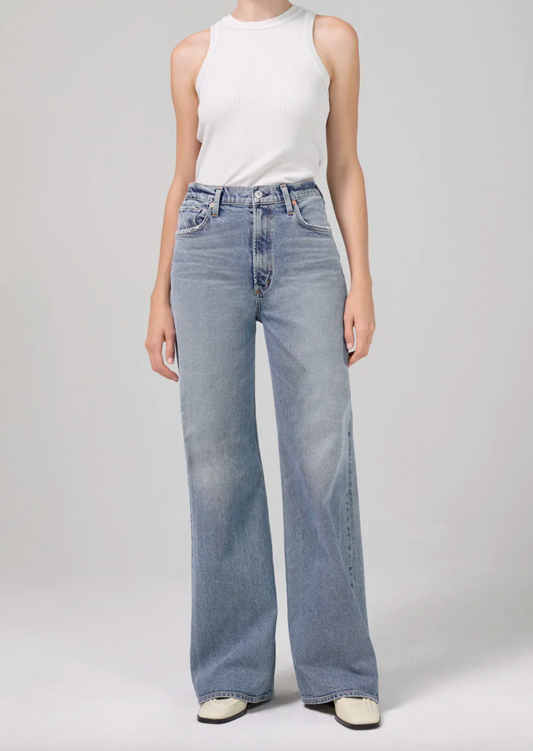 Paloma Baggy in Mischief