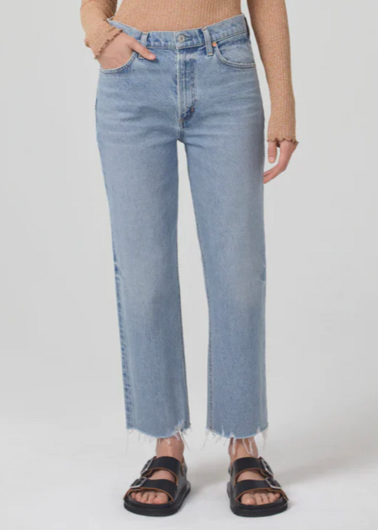 Daphne Crop in Checkmate