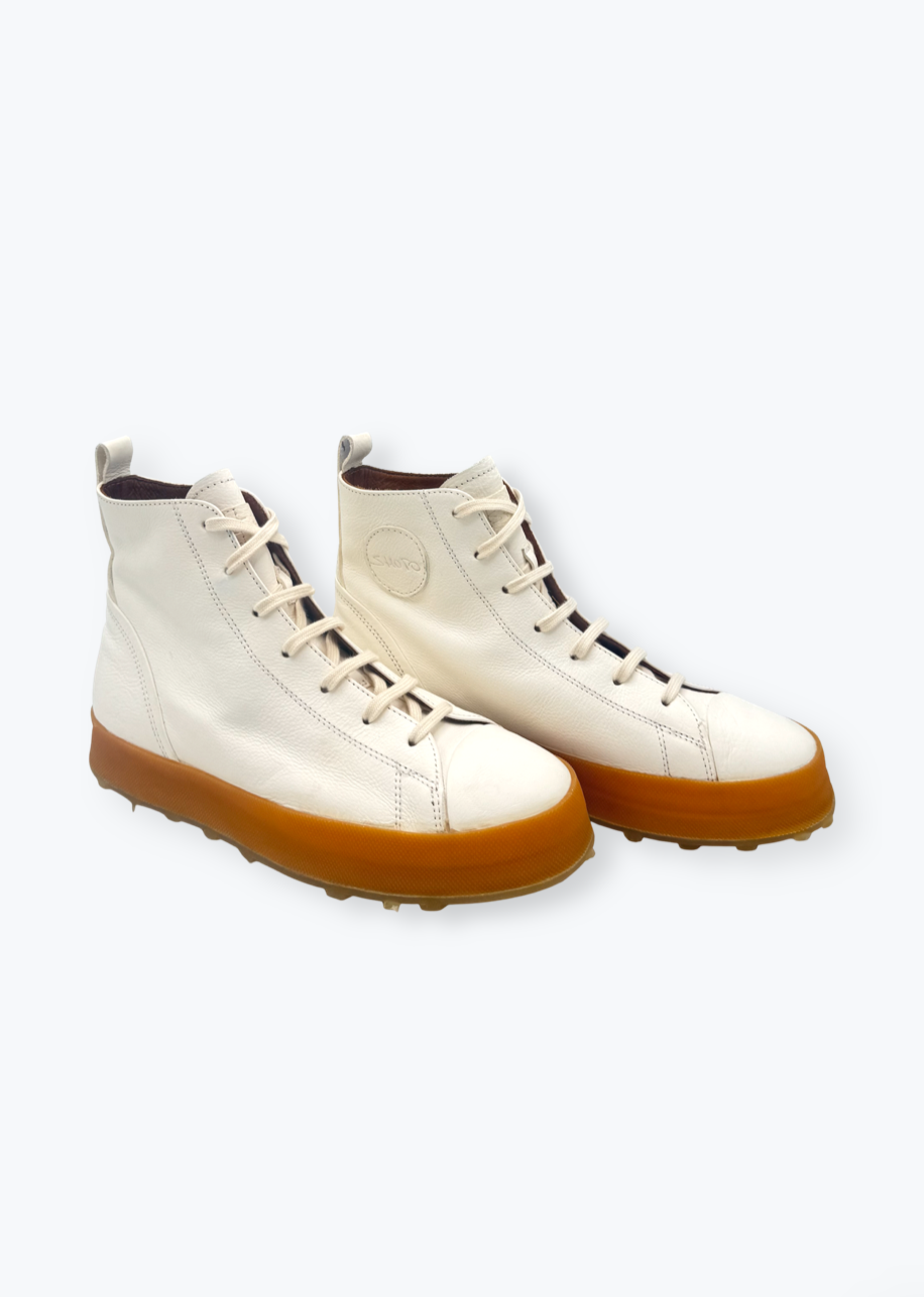 Shoto Melody High Top Sneakers in White