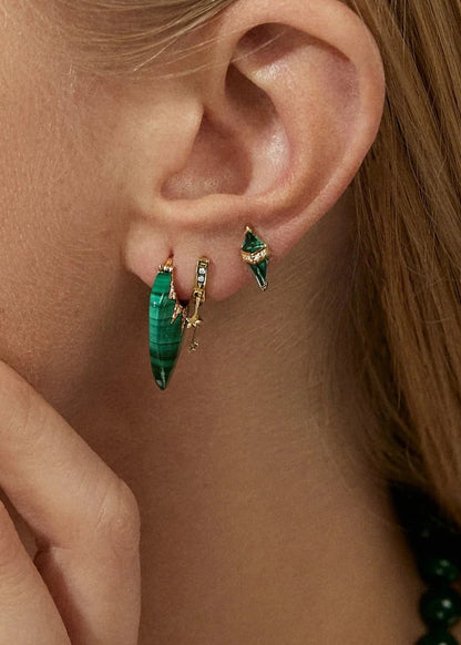 Person wearing Sorellina Fine Jewelry 18k yellow gold diamond Piccoli Pavé Guitar Pick Earrings with Malachite