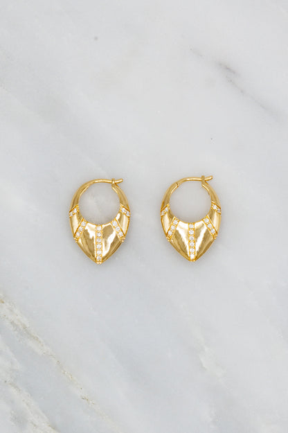 Sorellina fine jewelry 18k yellow gold diamond Stardust Huggies