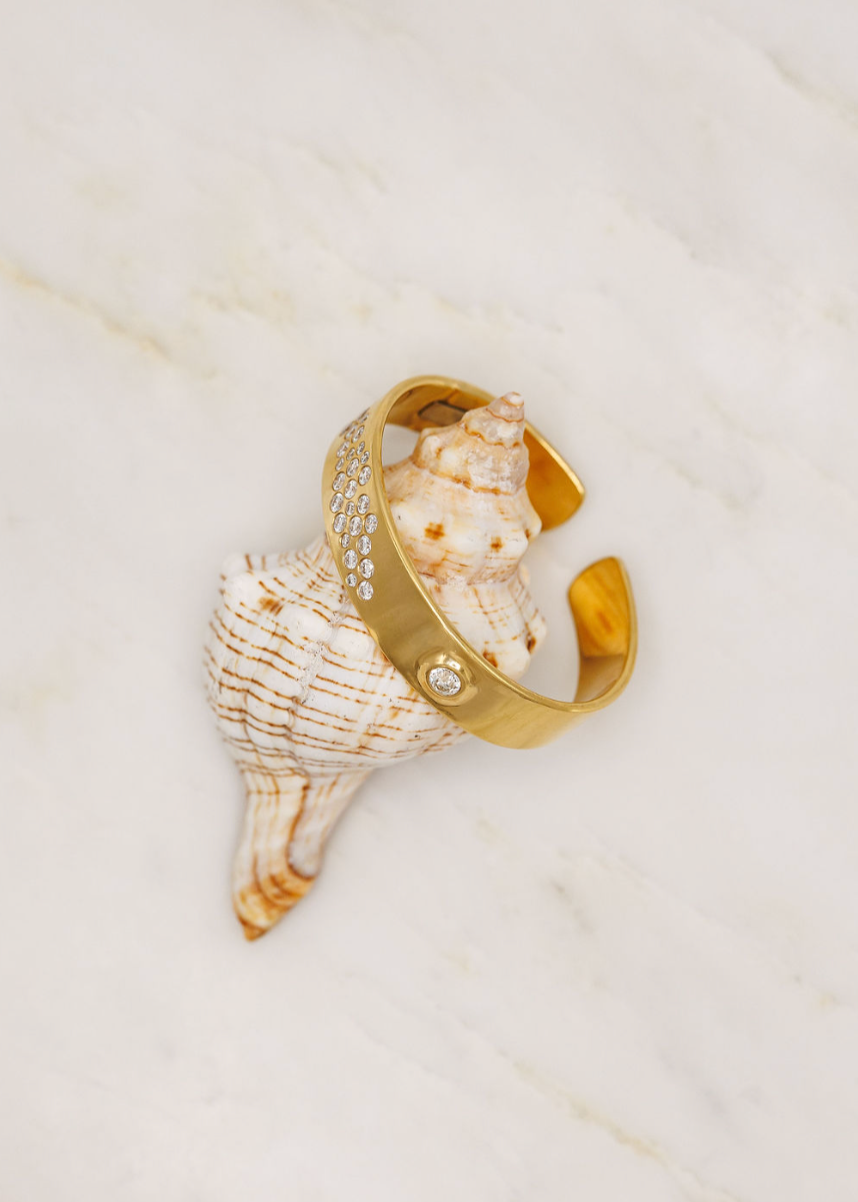 Uniform Object fine jewelry 18k yellow gold Diamond Handcuff Bracelet