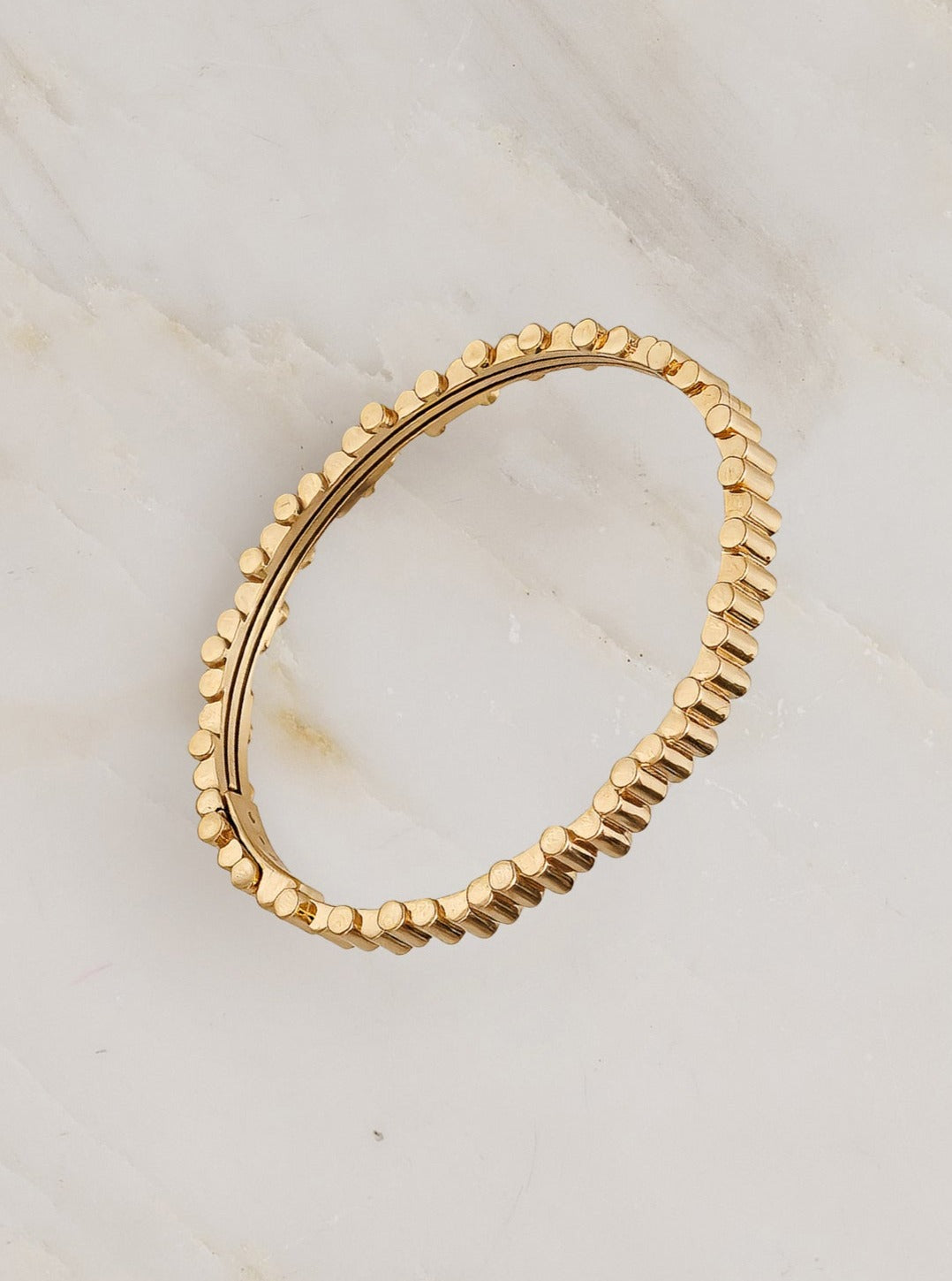Viltier fine jewelry 18k yellow gold Edge Yellow Gold Bangle