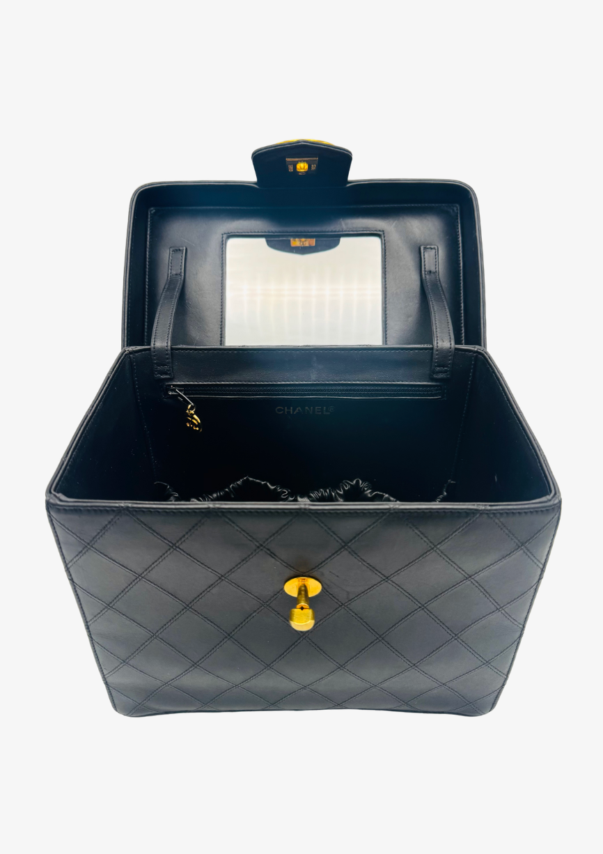 Vintage 90's Chanel Quilted Vanity Bag