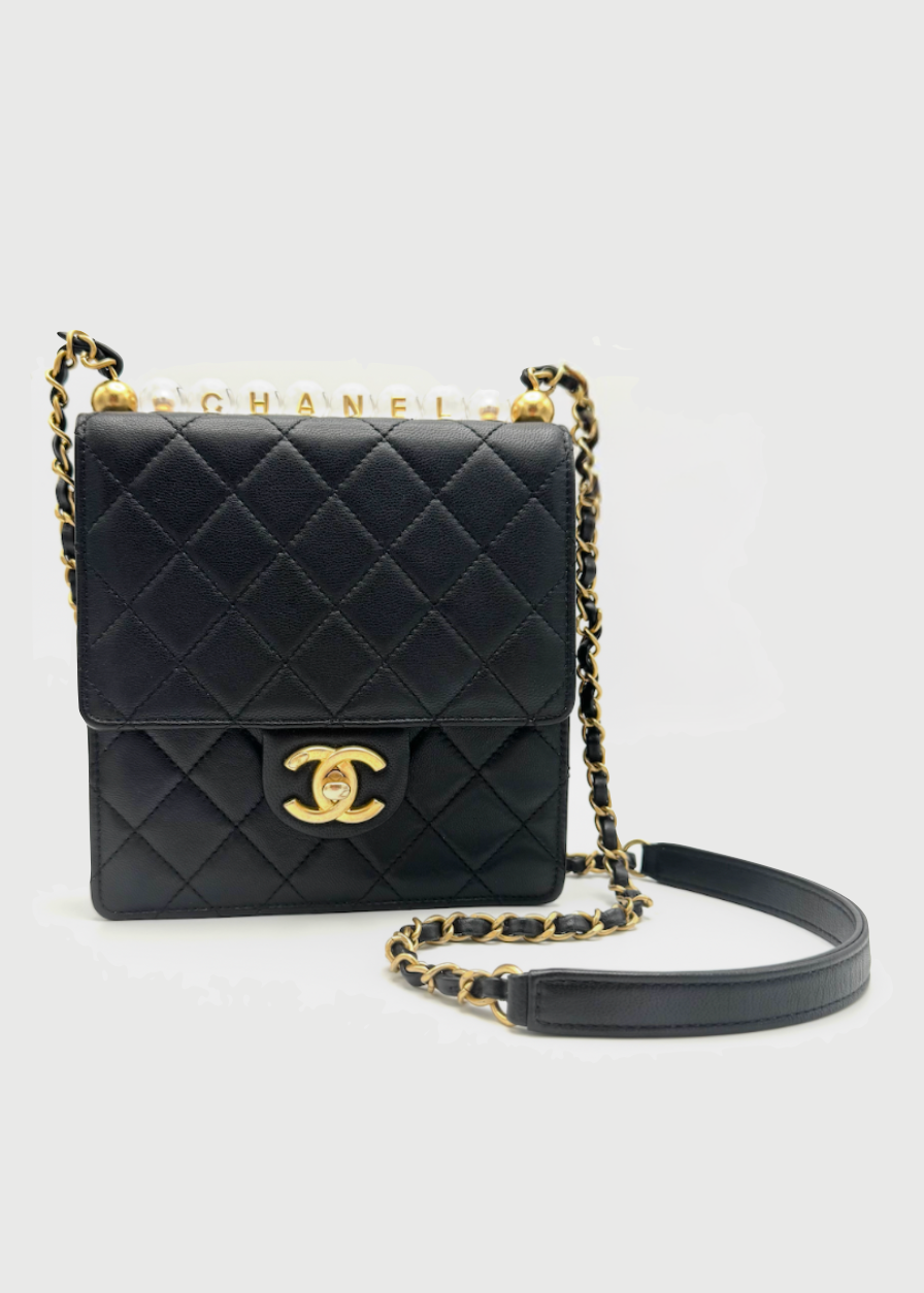 Vintage Chanel 2019 Chic Pearls Flap Bag