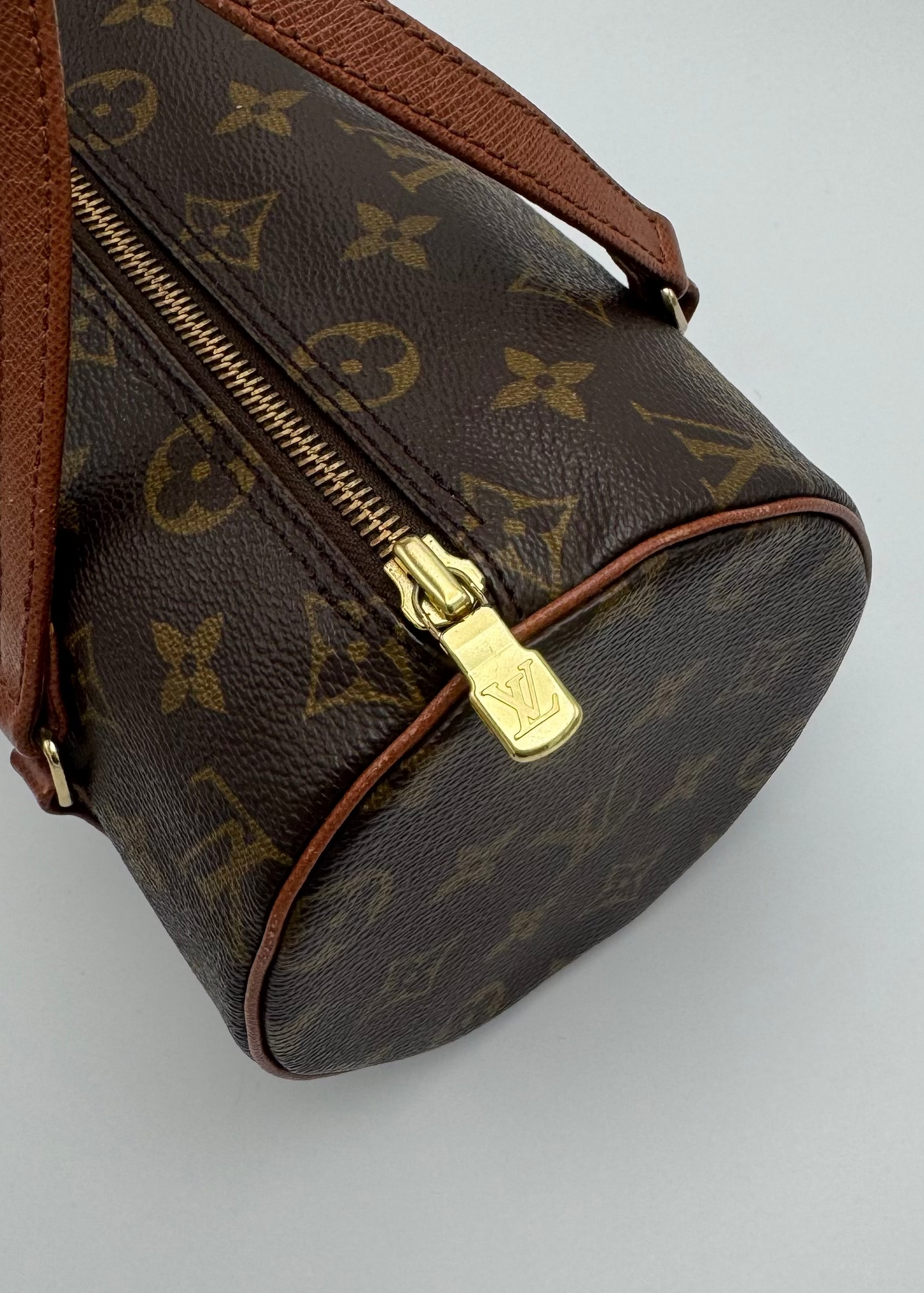 Vintage Louis Vuitton Papillon 26 Barrel Bag