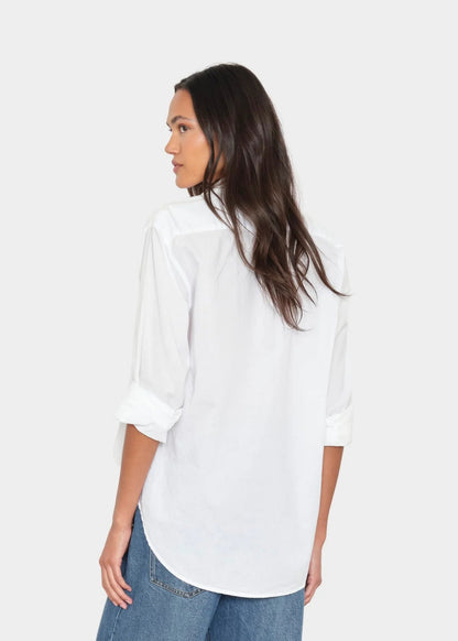 person wearing XIRENA womens cotton poplin Beau Shirt in White