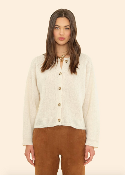 Person wearing Xirena Cameron Cardigan in Frost