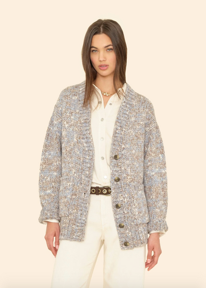 Person wearing Xirena Marvin Cardigan Light Blue Melange Alpaca Cotton