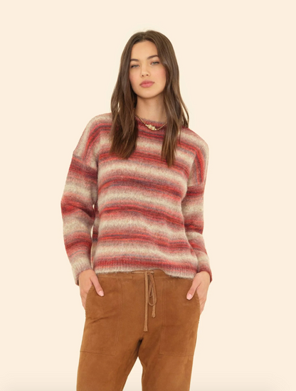 Person wearing Xirena womens Anders Sweater in Sienna Ombre