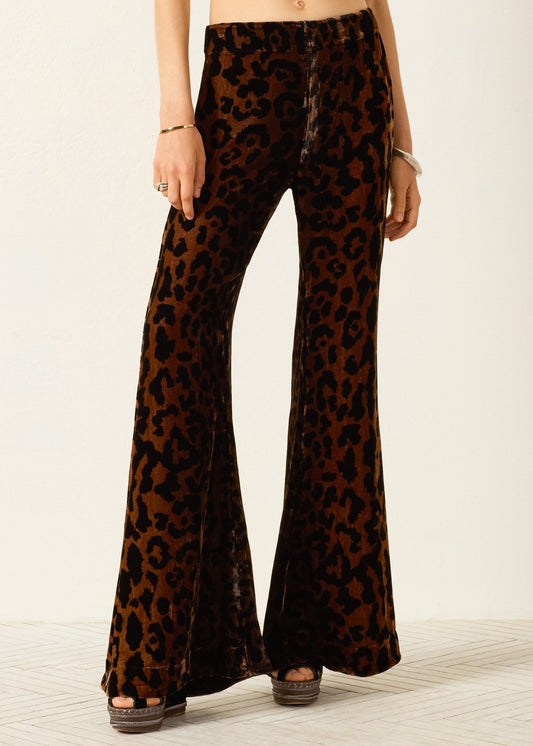 person wearing alix of bohemia womens Farah Leopard Velvet Pant