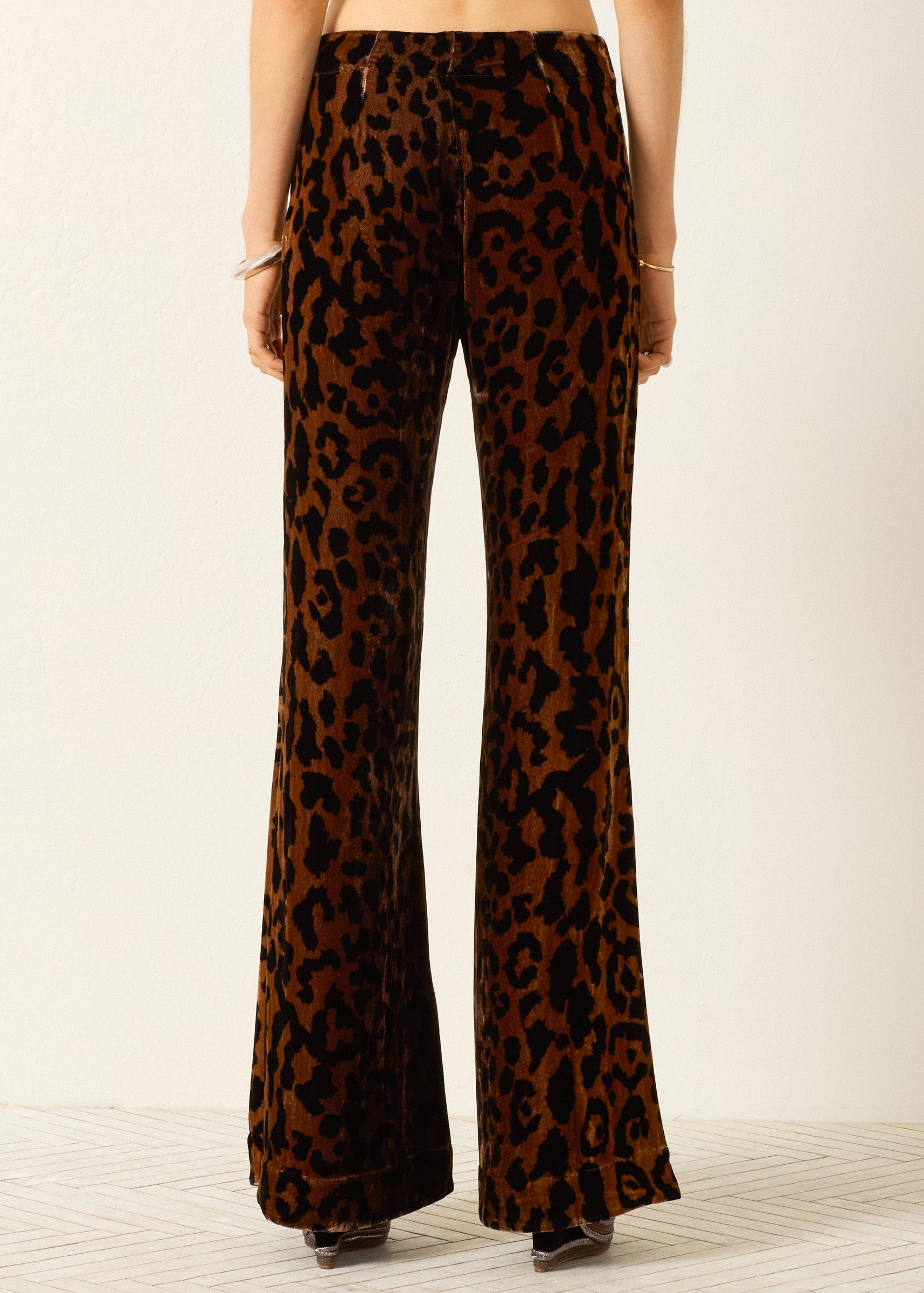 person wearing alix of bohemia womens Farah Leopard Velvet Pant