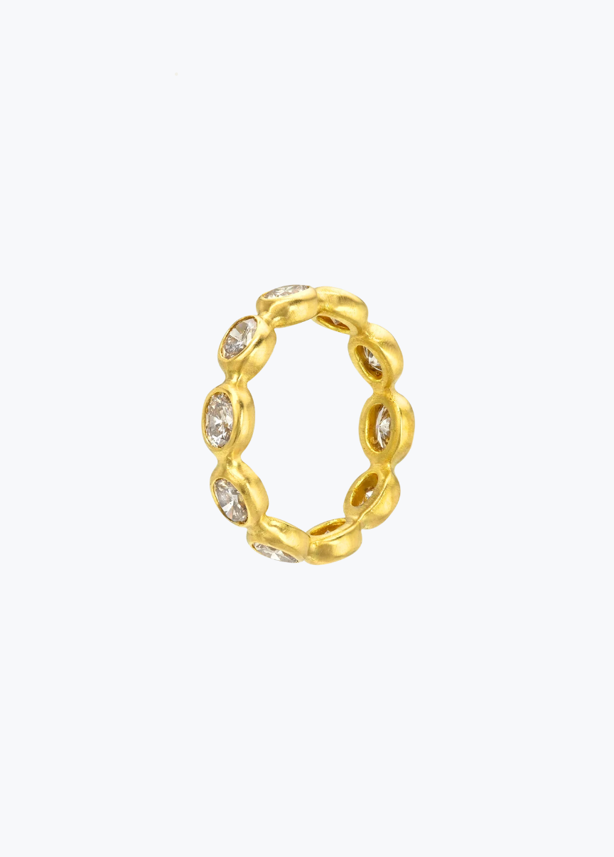 camille beinhorn fine jewelry 22k yellow gold champagne diamond Infiniti eternity Band