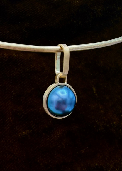 darius fine jewelry 18k yellow gold Tahitian Pearl Pendant on torque necklace