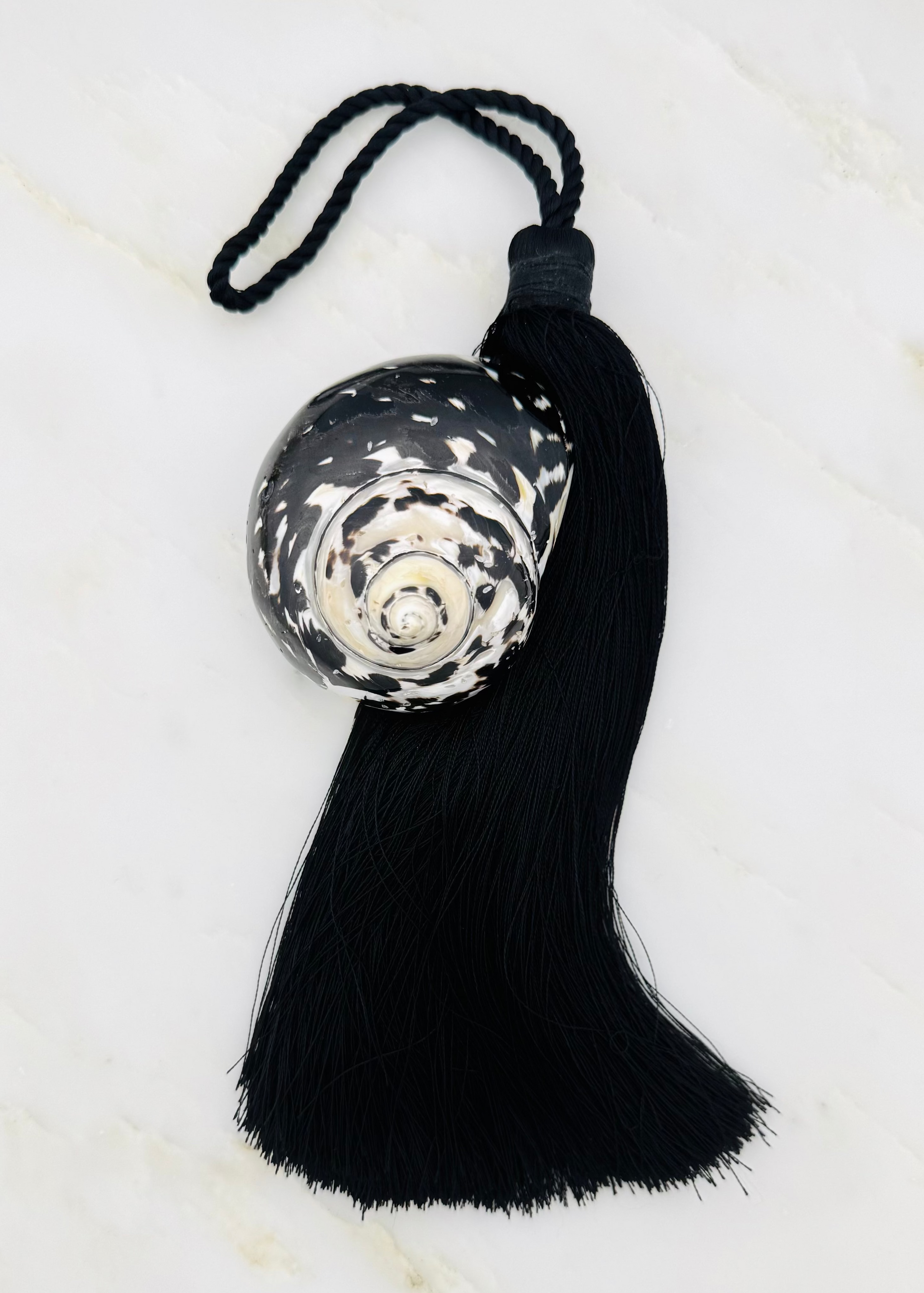dezso sara beltran fine jewelry One-of-a-Kind Nautilus Shell Petite Tassel accessory