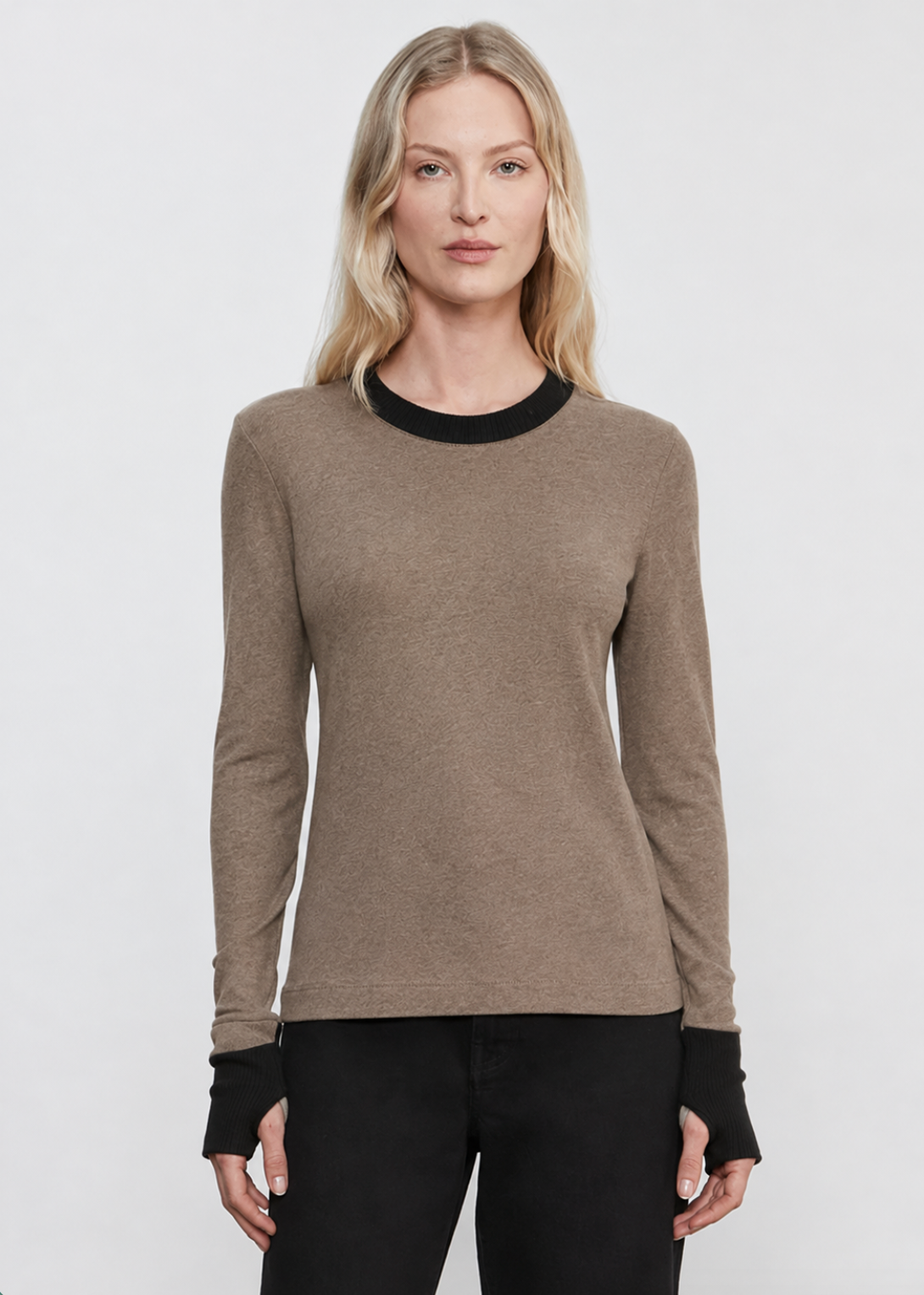 person wearing enza costa womens Cashmere Jersey Contrast Easy Cuffed Crew in Khaki & Black