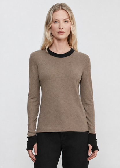 person wearing enza costa womens Cashmere Jersey Contrast Easy Cuffed Crew in Khaki & Black