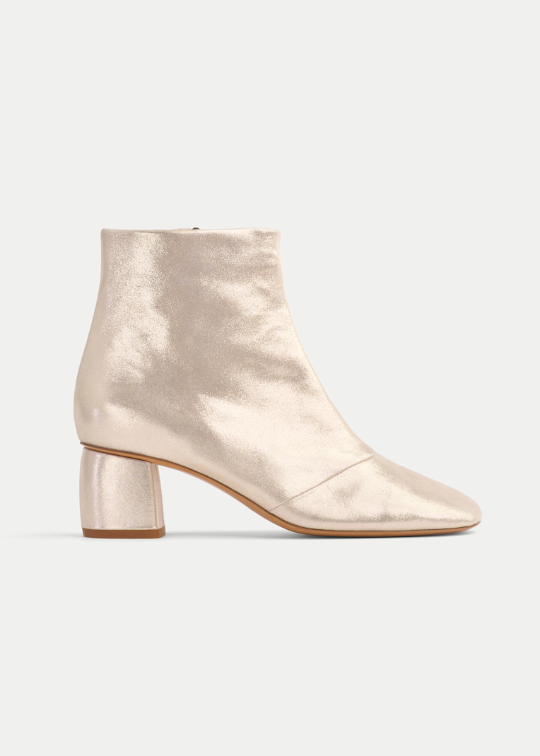 forte forte 14708 Laminated Leather Ankle Boots in Platino