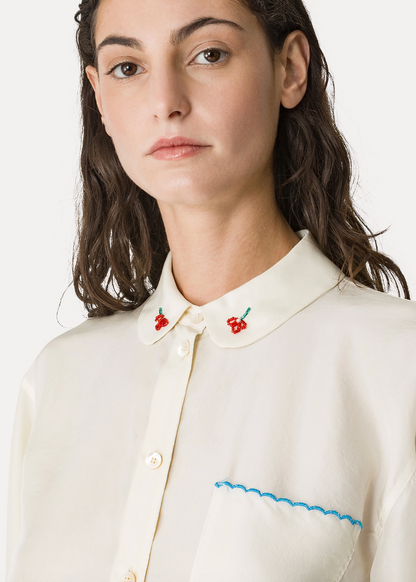 person wearing forte forte 14932 Habotai Silk Half-Sleeve Shirt