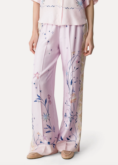 person wearing forte forte womens 14921 Deliverance Print Twill Stretch Trousers